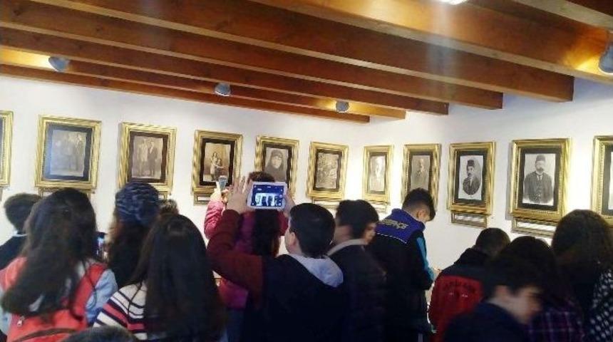 Vefatının 79&rsquo;uncu Yılında Mehmet Akif M&uuml;zesi&rsquo;ne Ziyaret&ccedil;i Akını