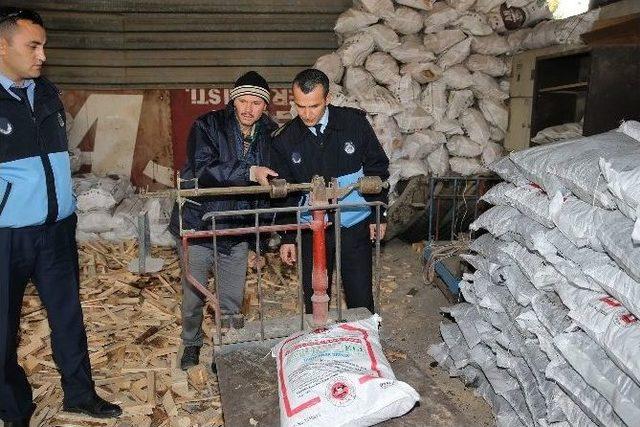 Çiğli’de Kömür Depoları Denetlendi