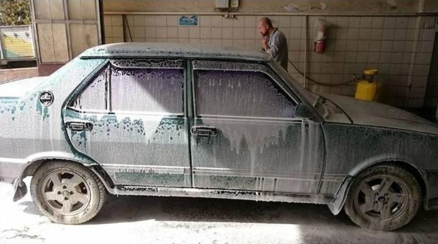 Bilecik&rsquo;te Oto Yıkamacıdan Farklı Bir Hizmet