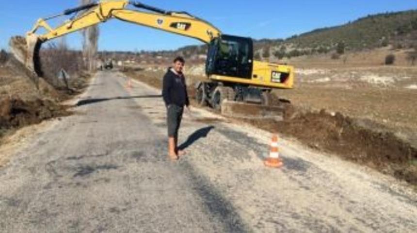 Mahalle Olan K&ouml;ylere Asfalt