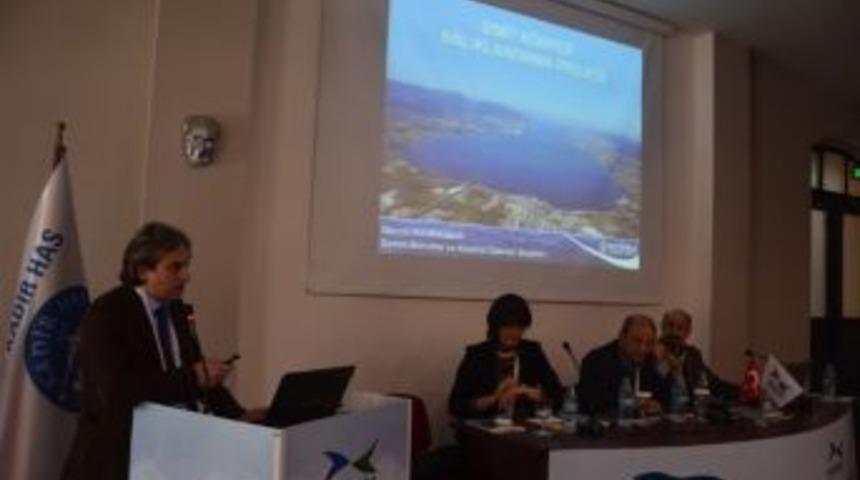 Kocaeli, Marmara Denizi Sempozyumu&rsquo;nda Tecr&uuml;belerini Aktardı