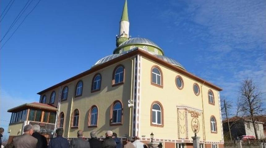 Yapraklı Camisi İbadete A&ccedil;ıldı