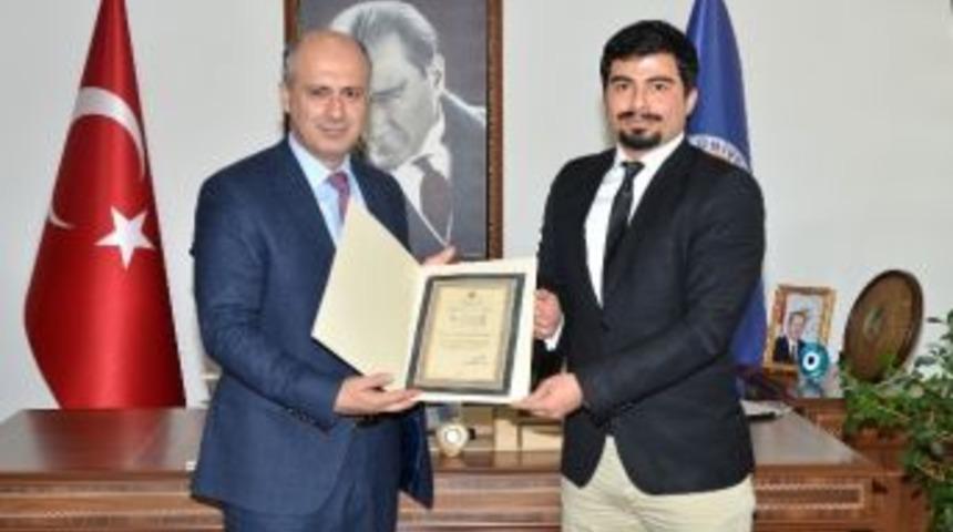 Me&uuml;&rsquo;n&uuml;n &rsquo;asistan Okulu&rsquo; Başarısı