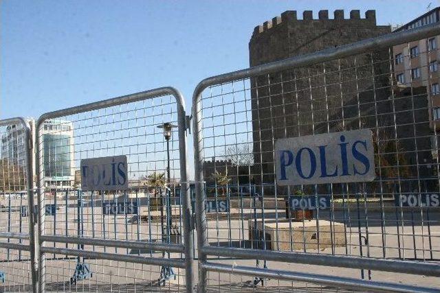 Sur’da Barikat Üstüne Barikat 2