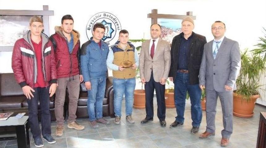 Lise &Ouml;ğrencilerinden Başkan &Ouml;zaltun&rsquo;a Ziyaret