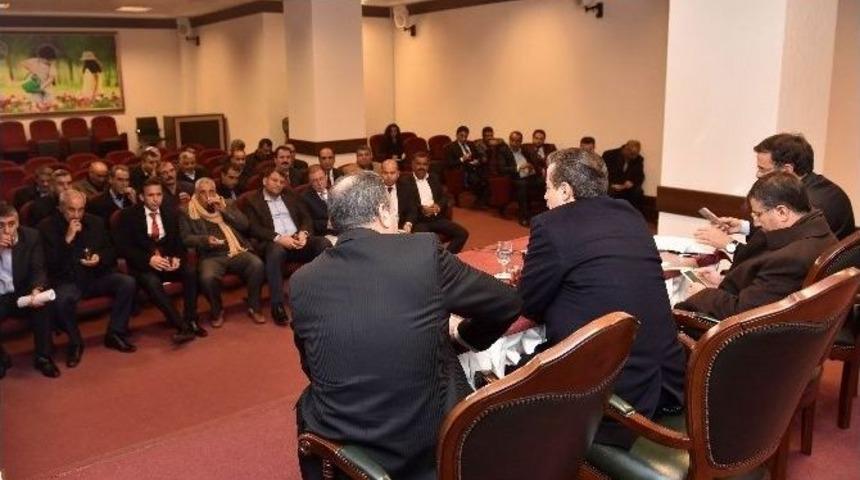 Ak&ccedil;akale Sulama Birlikleri Bakan &Ccedil;elik&rsquo;i Ziyaret Etti