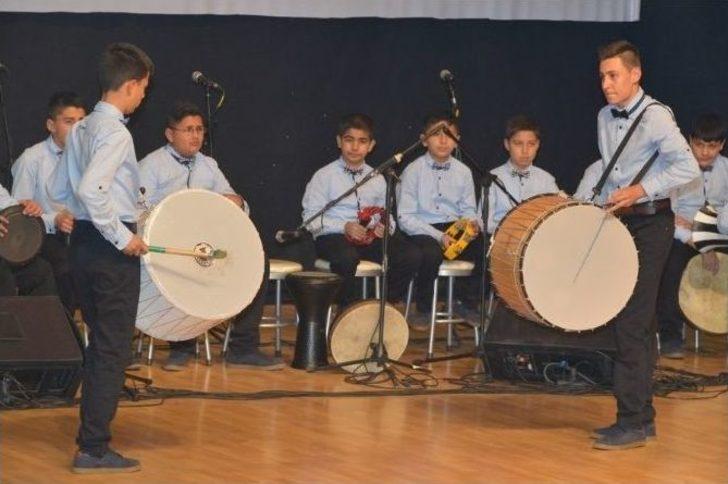 Roman Çocukların Gösterileri Büyüledi G1