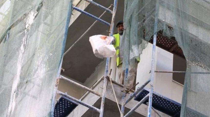 İnşaatlardan Atılan Moloz Sağlığı Tehdit Ediyor