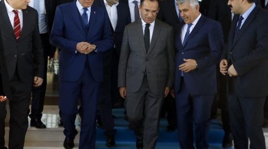 Adalet Bakanı Bekir Bozdağ, Antalya&rsquo;da