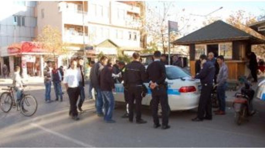 Otomobille Motosiklet &Ccedil;arpıştı: 1 Yaralı