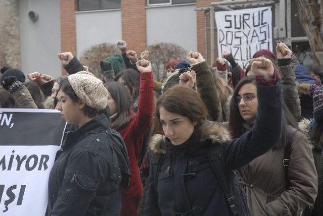 Üniversite Öğrencilerinden ’savaşa Hayır’ Eylemi