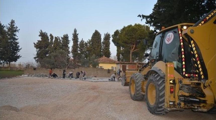 Mezarlıklar &Ccedil;amurdan Kurtuluyor