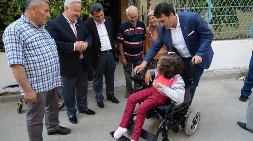 Osmangazi Belediyesi İhtiya&ccedil; Sahiplerinin Y&uuml;z&uuml;n&uuml; G&uuml;ld&uuml;r&uuml;yor