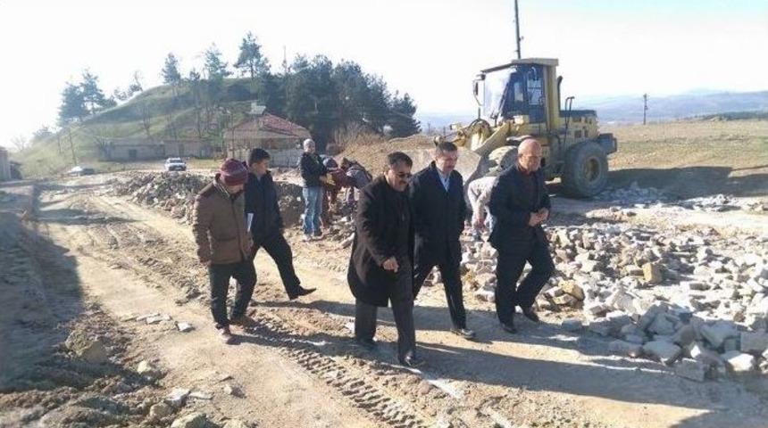 Kavak&rsquo;ta Yol &Ccedil;alışmaları