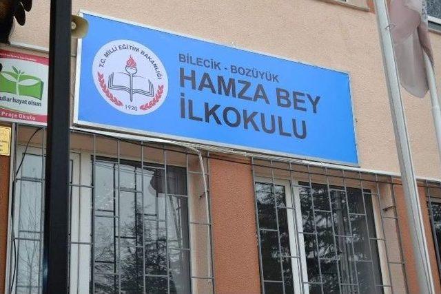 Yeni İsmi Hamza Bey İlkokulu Oldu