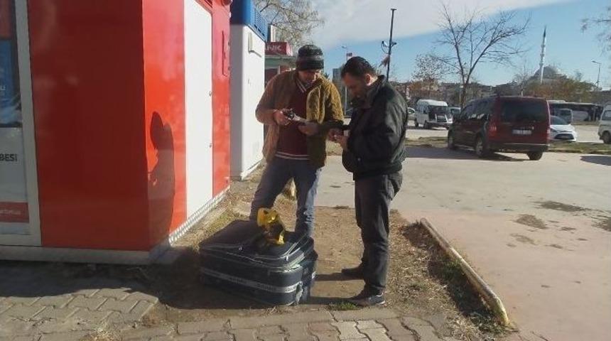 &Ccedil;arşamba&rsquo;da Ş&uuml;pheli Valiz Korkuttu