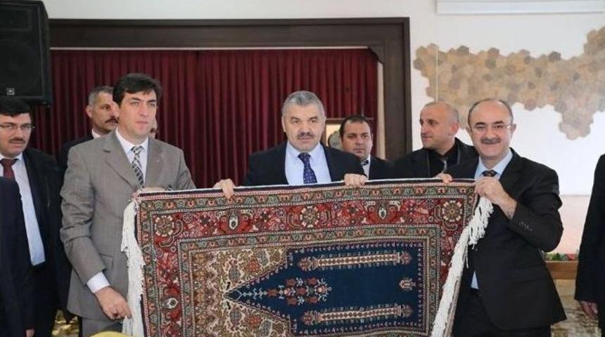 B&uuml;nyan&rsquo;da Dev Projeler Masaya Yatırıldı