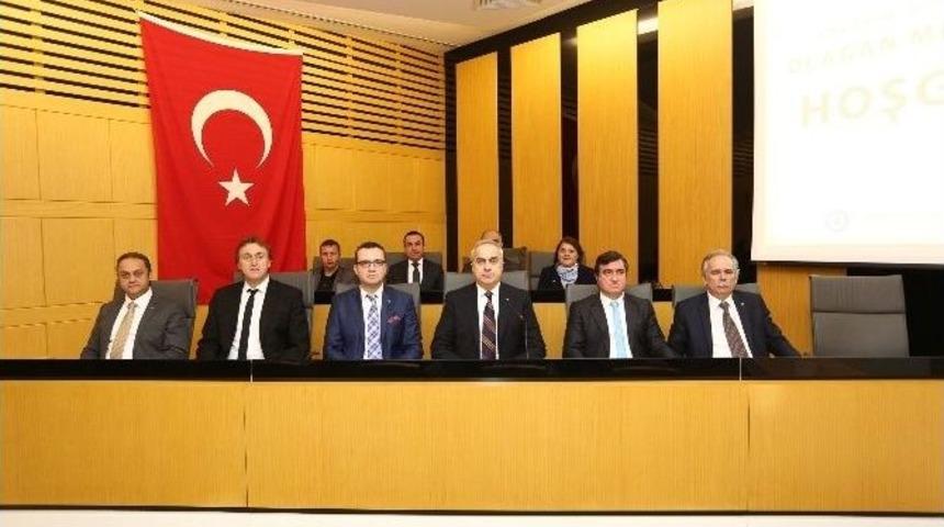 K&ouml;semusul: &ldquo;sakarya&rsquo;mız Otomotiv Sekt&ouml;r&uuml;nde &Uuml;s Olmalı&rdquo;