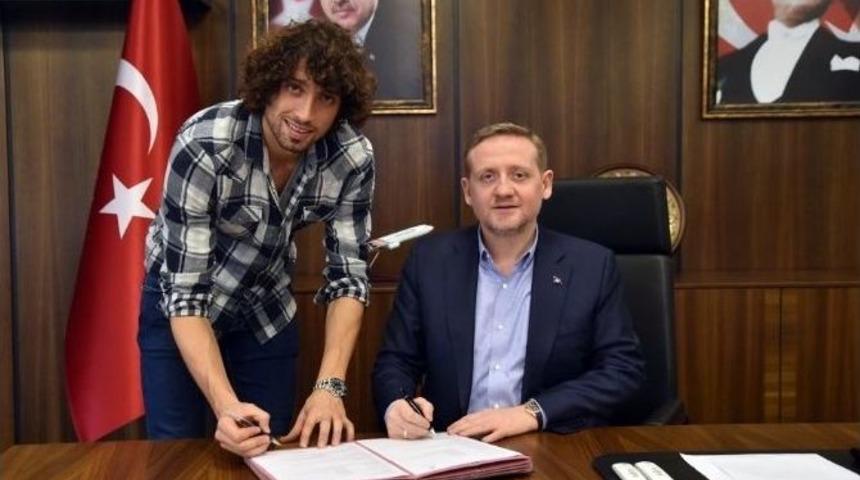 Medipol Başakşehir, Mehmet Battal İle S&ouml;zleşme Yeniledi