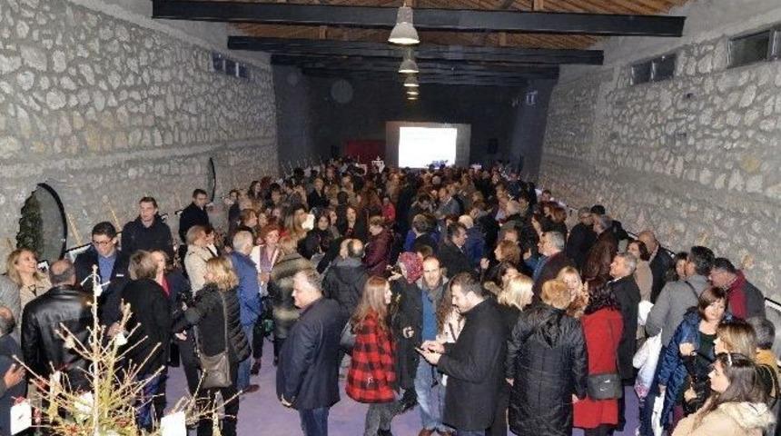 &rsquo;sokakta Fotoğraf&ccedil;ılık Sergisi&rsquo;ne B&uuml;y&uuml;k İlgi