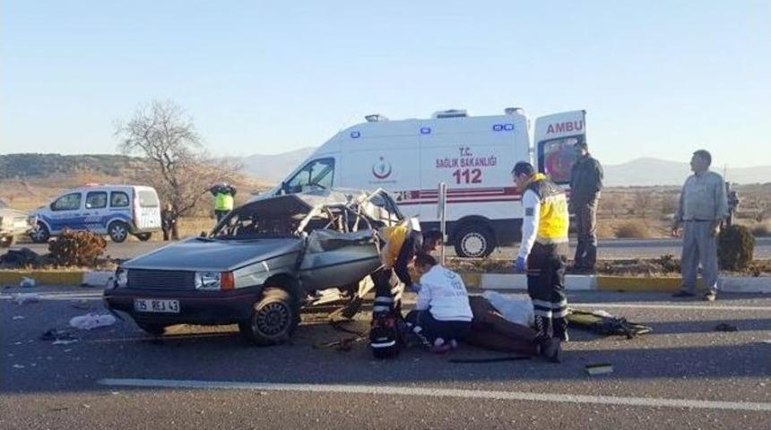 Takla Atan Aracın S&uuml;r&uuml;c&uuml;s&uuml; Hayatını Kaybetti