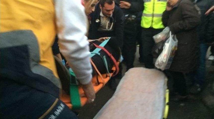 Dolmuşun &Ccedil;arptığı Yaşlı Kadın Yaralandı