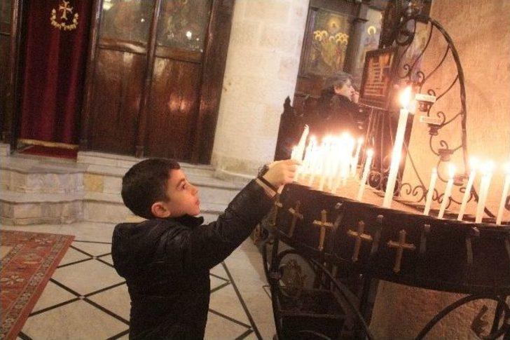 Hatay’da Yaşayan Hristiyanlar Barış İçin Dua Etti G4