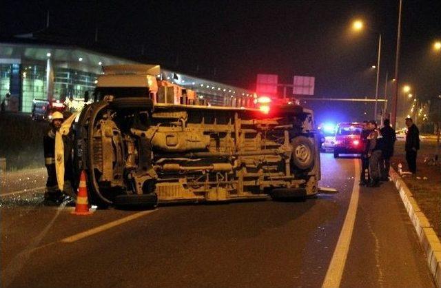 Hasta Taşıyan Ambulans Takla Attı: 5 Yaralı