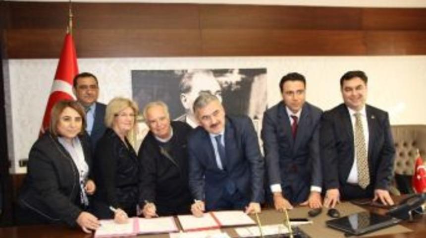 K&ouml;şkl&uuml; Hayırseverden Anlamlı Bağış