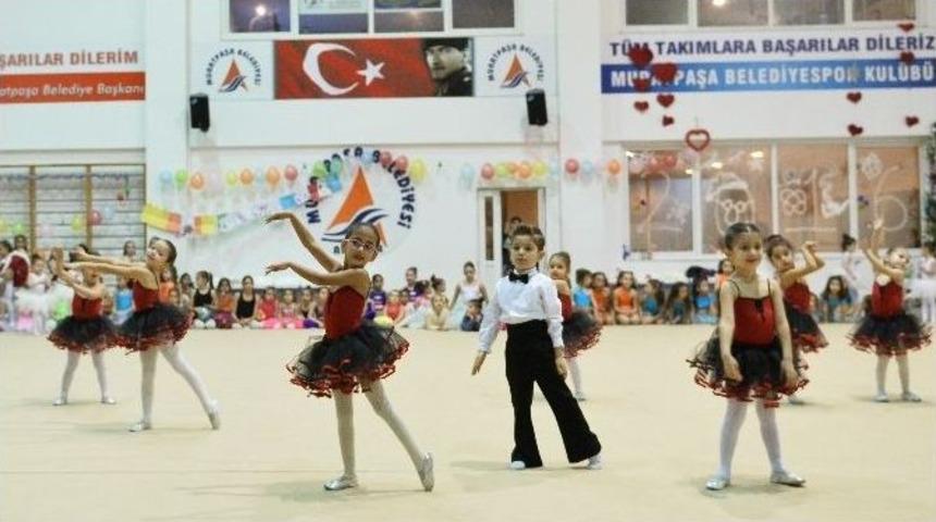 Muratpaşalı Cimnastik&ccedil;ilerden Yıl Sonu G&ouml;sterisi