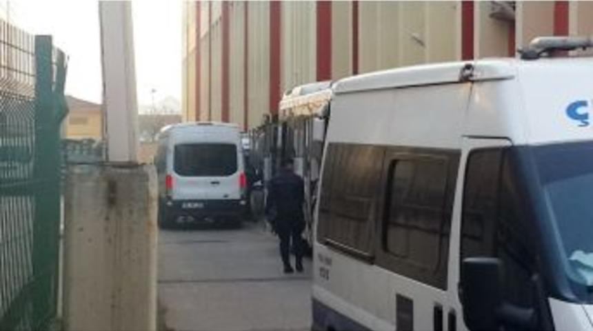 Kocaeli’de Ydg-h Operasyonunda Gözaltına Alınan 14 Kişi Adliyeye Sevk Edildi