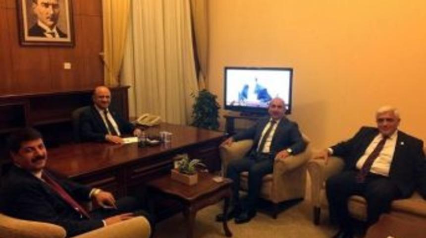 Belediye Başkanı Kara, Bakan Işık’ı Ziyaret Etti