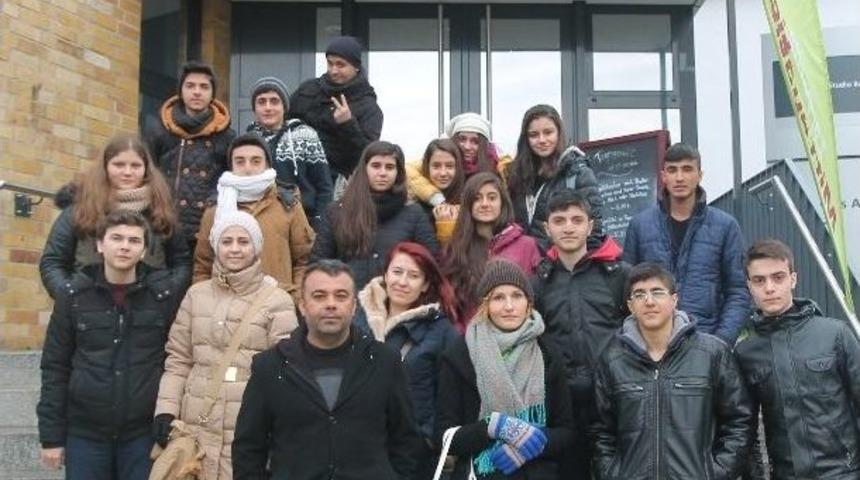 Elazığ İletişim Lisesi Öğrencileri Berlin’den Döndü
