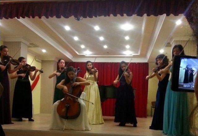 Konservatuvar &Ouml;ğrencileri B&uuml;y&uuml;ledi 2