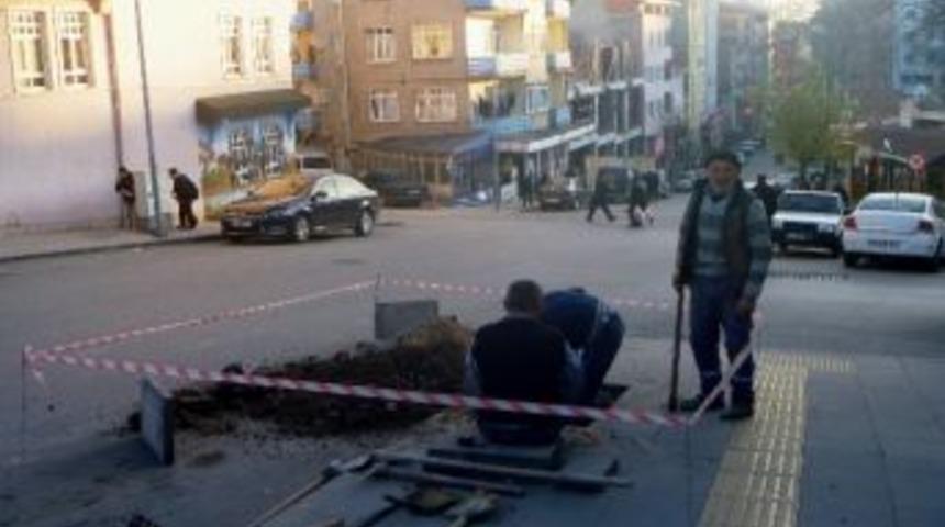 Bilecik&rsquo;te Caddeler Işıklandırılmaya Devam Ediyor