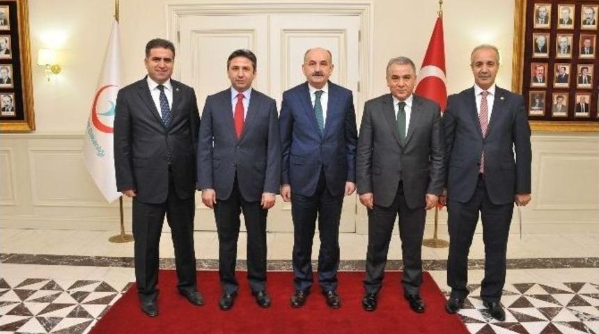 Adıyaman Milletvekilleri Sağlık Bakanı İle G&ouml;r&uuml;şt&uuml;