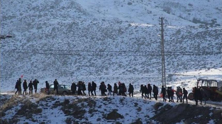 Oltu Anadolu Lisesi Ecdadına Y&uuml;r&uuml;d&uuml;