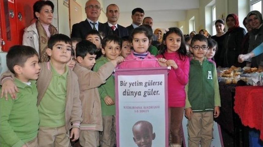 Afrikalı Yetimlerin Kardeşi Oldular