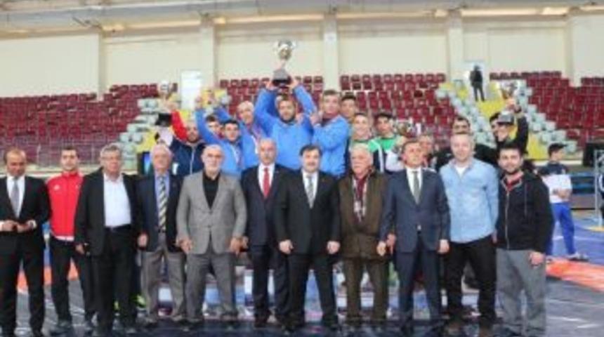 Yıldızlarda Şampiyon Bursa B&uuml;y&uuml;kşehir