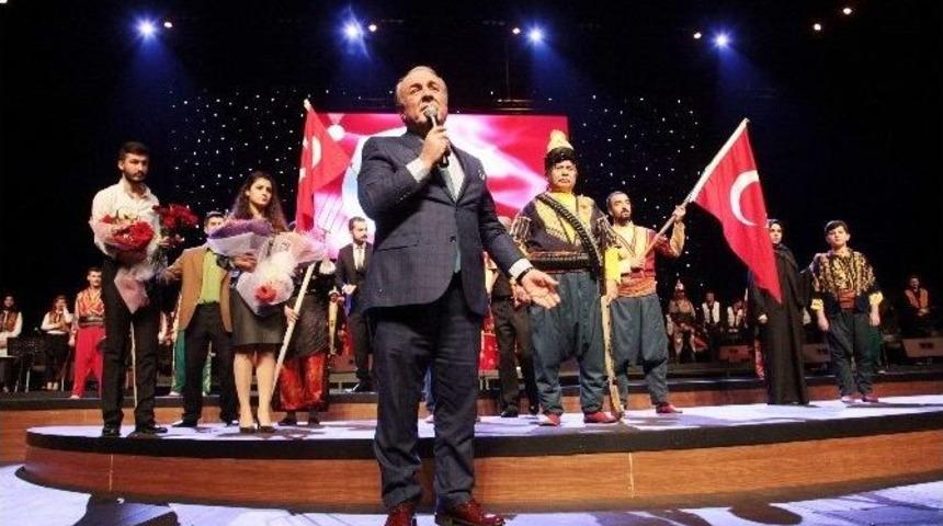 Ga&uuml;n&rsquo;de Muhteşem Kurtuluş Konseri