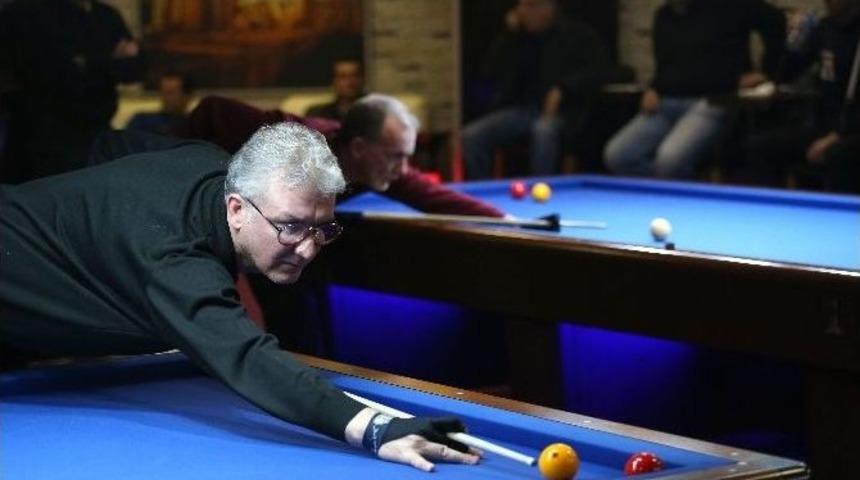 Karşıyaka&rsquo;da Bilardo Şampiyonası Heyecanı