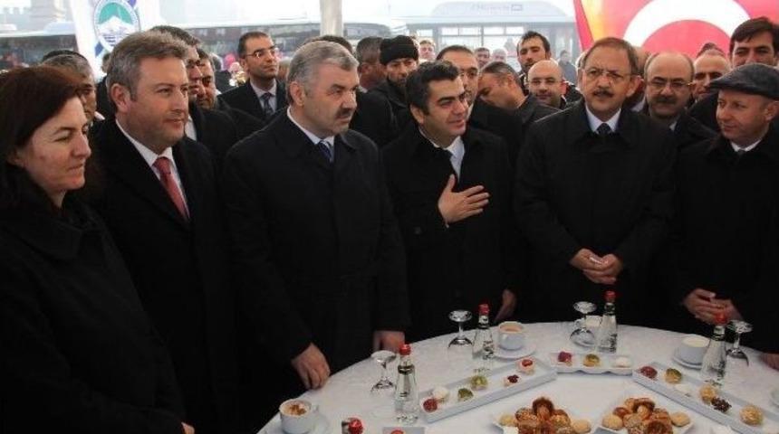 Kayseri&rsquo;de Topluma Taşıma İ&ccedil;in Alınan 50 Otob&uuml;sl&uuml;k Yeni Filonun 24 Ara&ccedil;lık İlk Parti Teslim T&ouml;reni Yapıldı