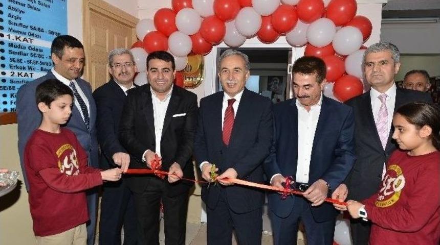 Vali B&uuml;y&uuml;k&rsquo;ten, Eğitime Destek Veren Hayırsever İşadamlarına Teşekk&uuml;r