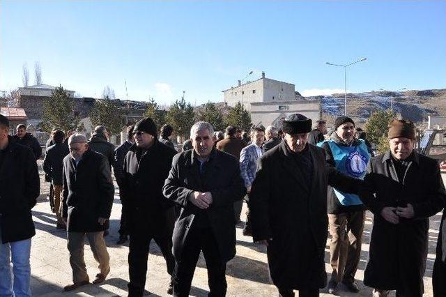 Kars’ta Memur Sen Terör Saldırılarını Kınadı