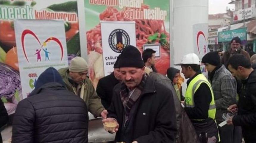 Sorgun&rsquo;da 2 Bin Kişiye İrmik Helvası Dağıtıldı