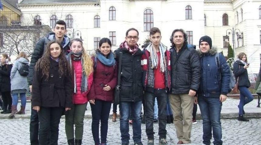 Bafra Atat&uuml;rk Anadolu Lisesi Polonya&rsquo;da G&ouml;n&uuml;lleri Fethetti