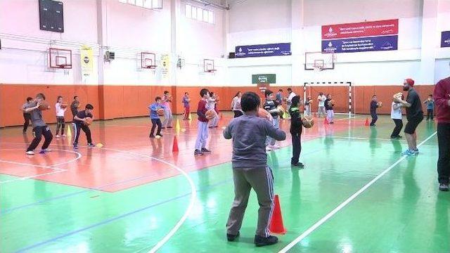 Beyoğlu’nda Kış Spor Okulları Sezonu Başladı