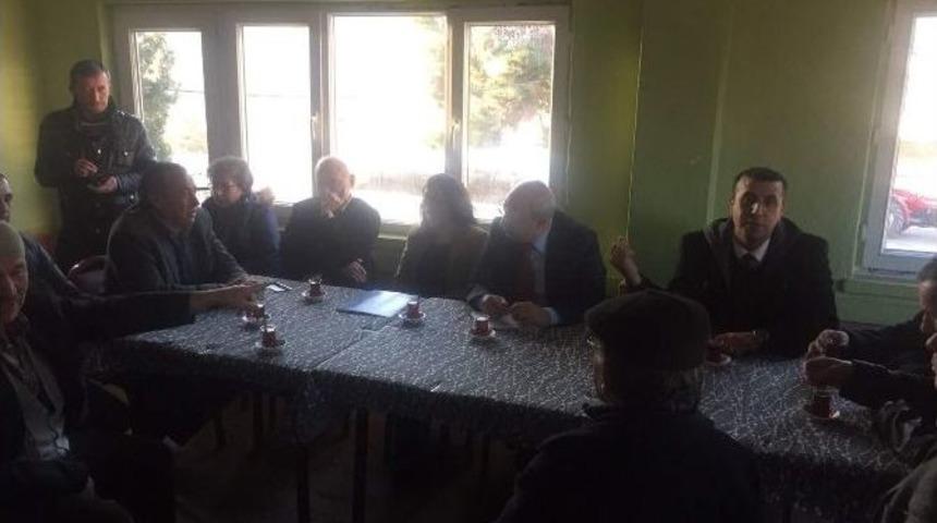 Milletvekili &Ccedil;akır&ouml;zer, Kullanmadıkları Su İ&ccedil;in İcraya Verilen K&ouml;yl&uuml;leri Ziyaret Etti