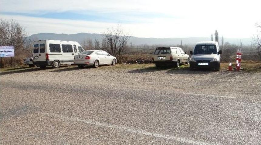 Cezaevi Ziyaretçi Otoparkındaki Aracı Çaldılar