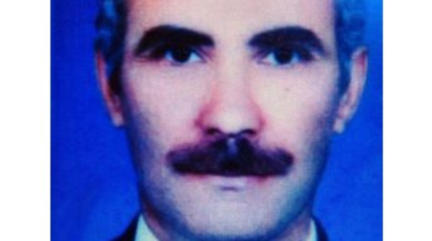 İki G&uuml;n &Ouml;nce &Ouml;ld&uuml; Sanılıp Mezarı Kazılan &Ouml;ğretmen Bug&uuml;n &Ouml;ld&uuml;